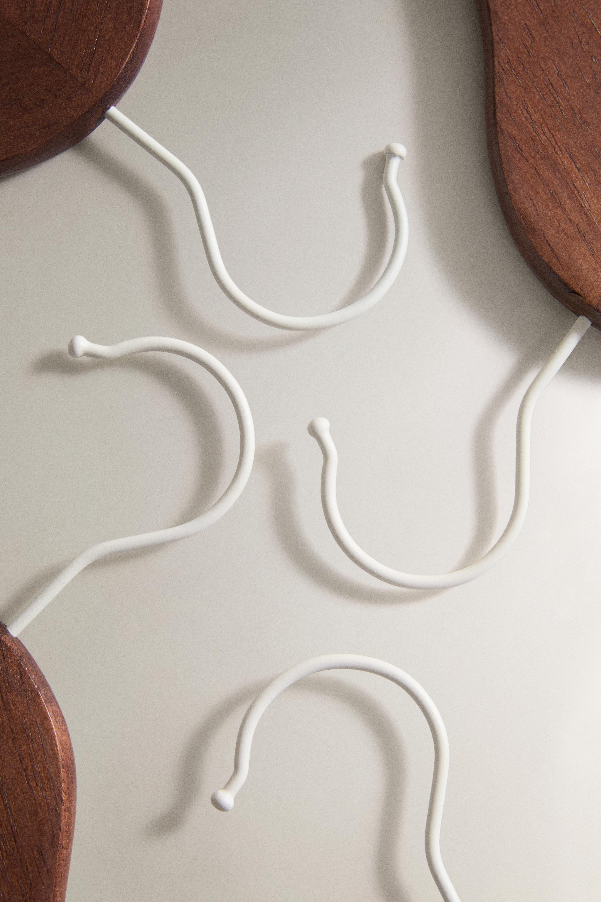 WOODEN BABY HANGERS WITH BAR (PACK OF 4) — Dark brown