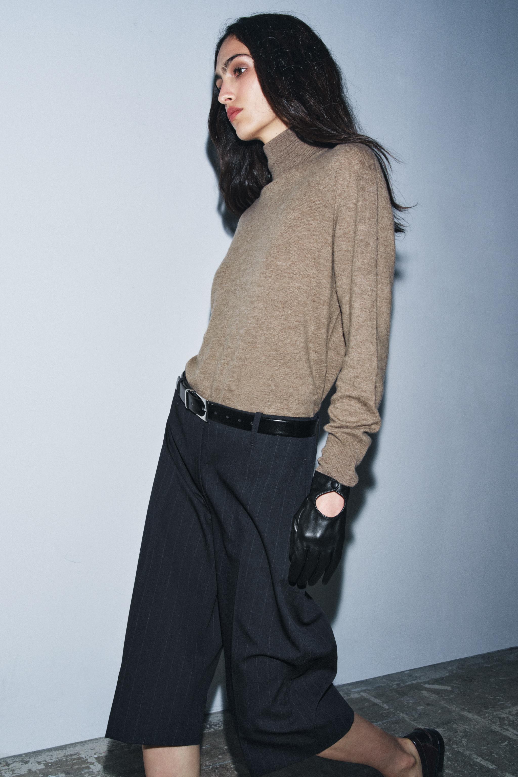 ZW COLLECTION PINSTRIPE LONG SHORTS