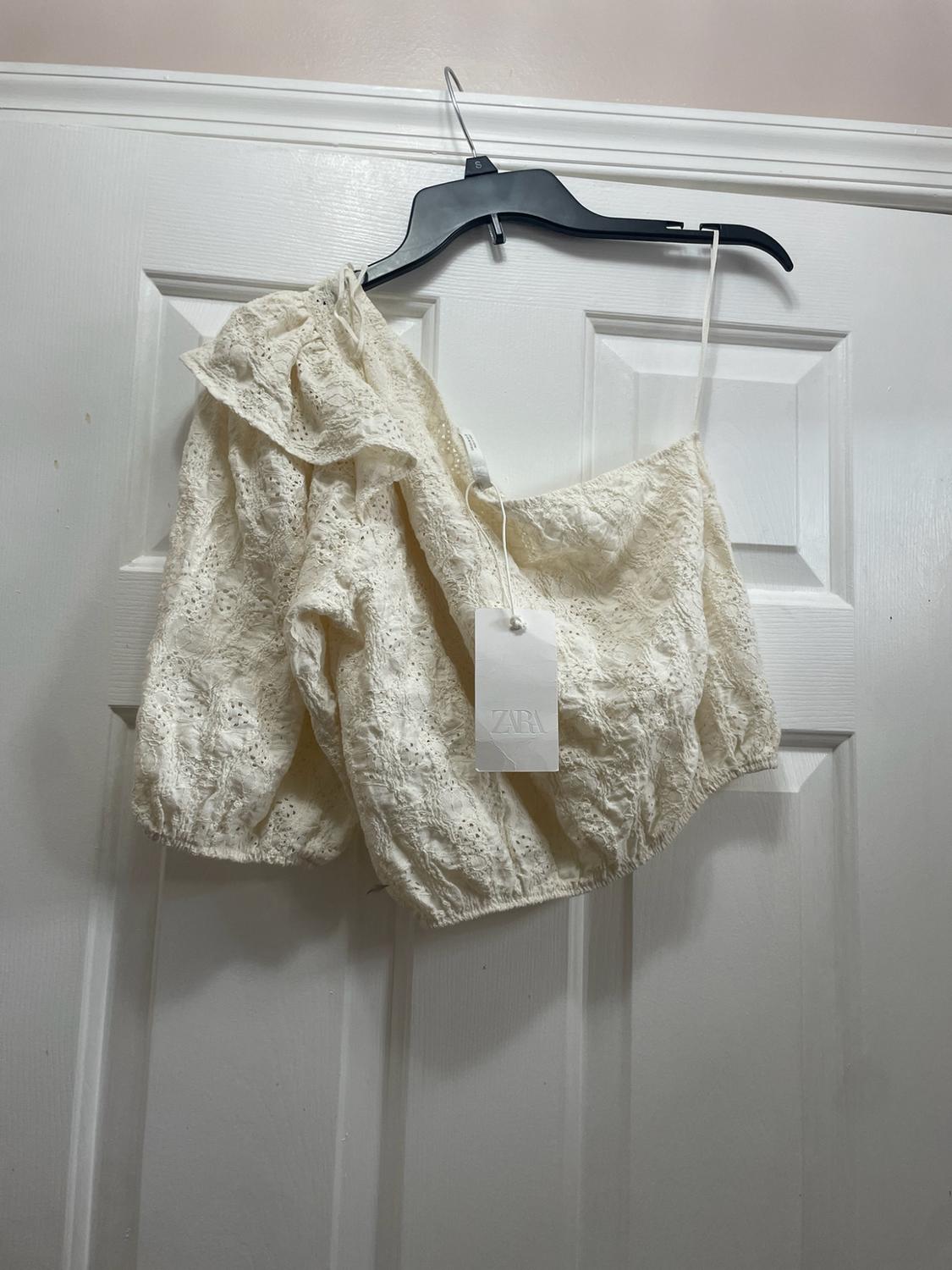 EMBROIDERED ASYMMETRIC TOP - Image 2