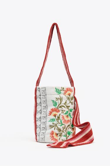 MINI SACA TEJIDO  FANTASÍA - Multicolor de Zara