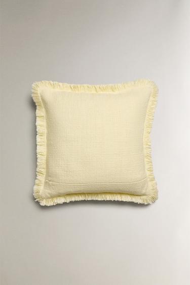 HOUSSE DE COUSSIN FRANGES - Jaune de Zara - Image 3