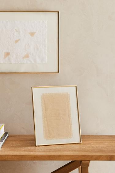 GOLDEN METAL PHOTO FRAME - Golden by Zara