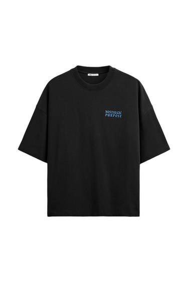 T-SHIRT WITH CONTRAST PRINT