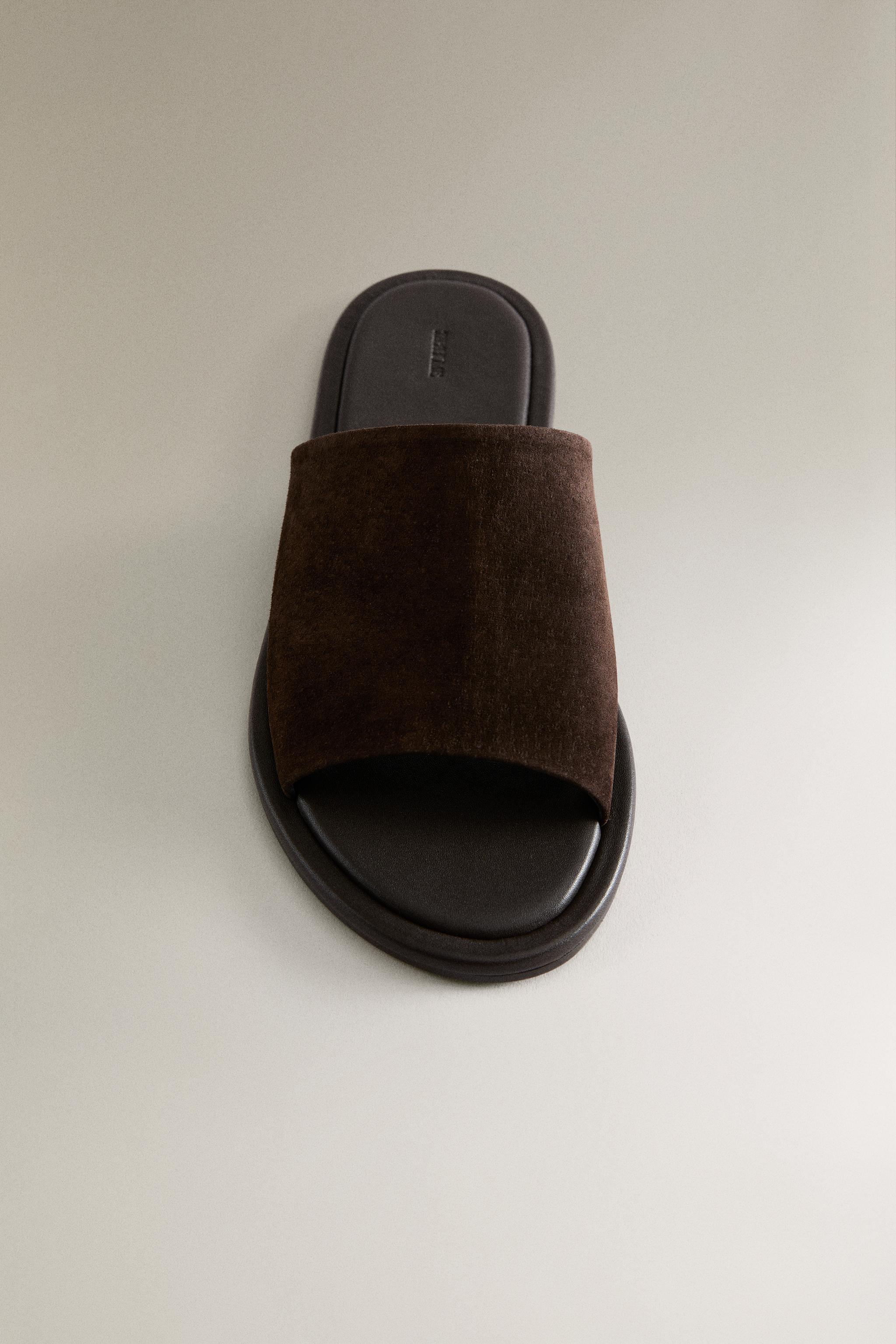 MULES EN CUIR