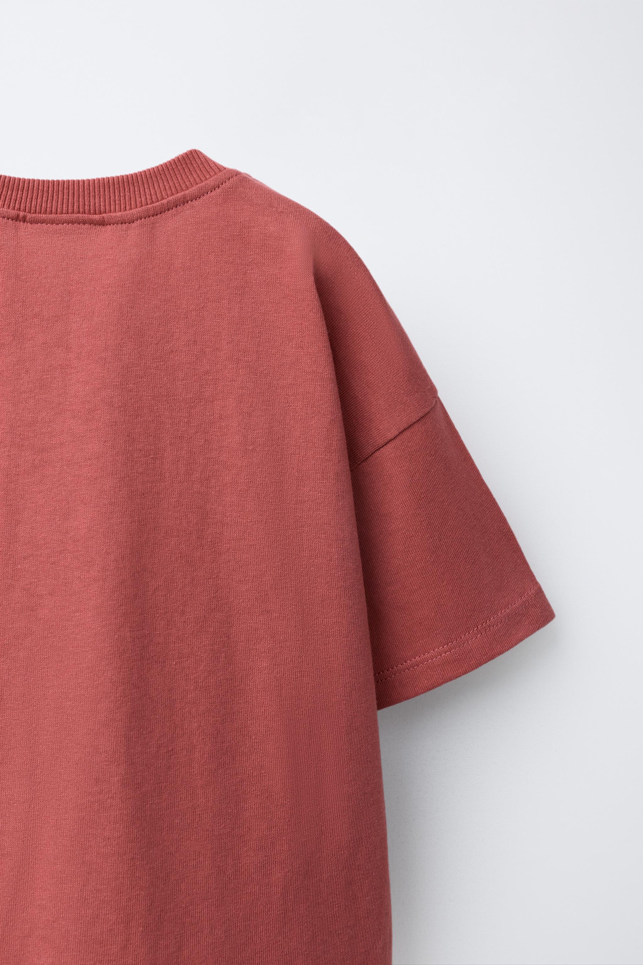 EMBROIDERED LION T-SHIRT
