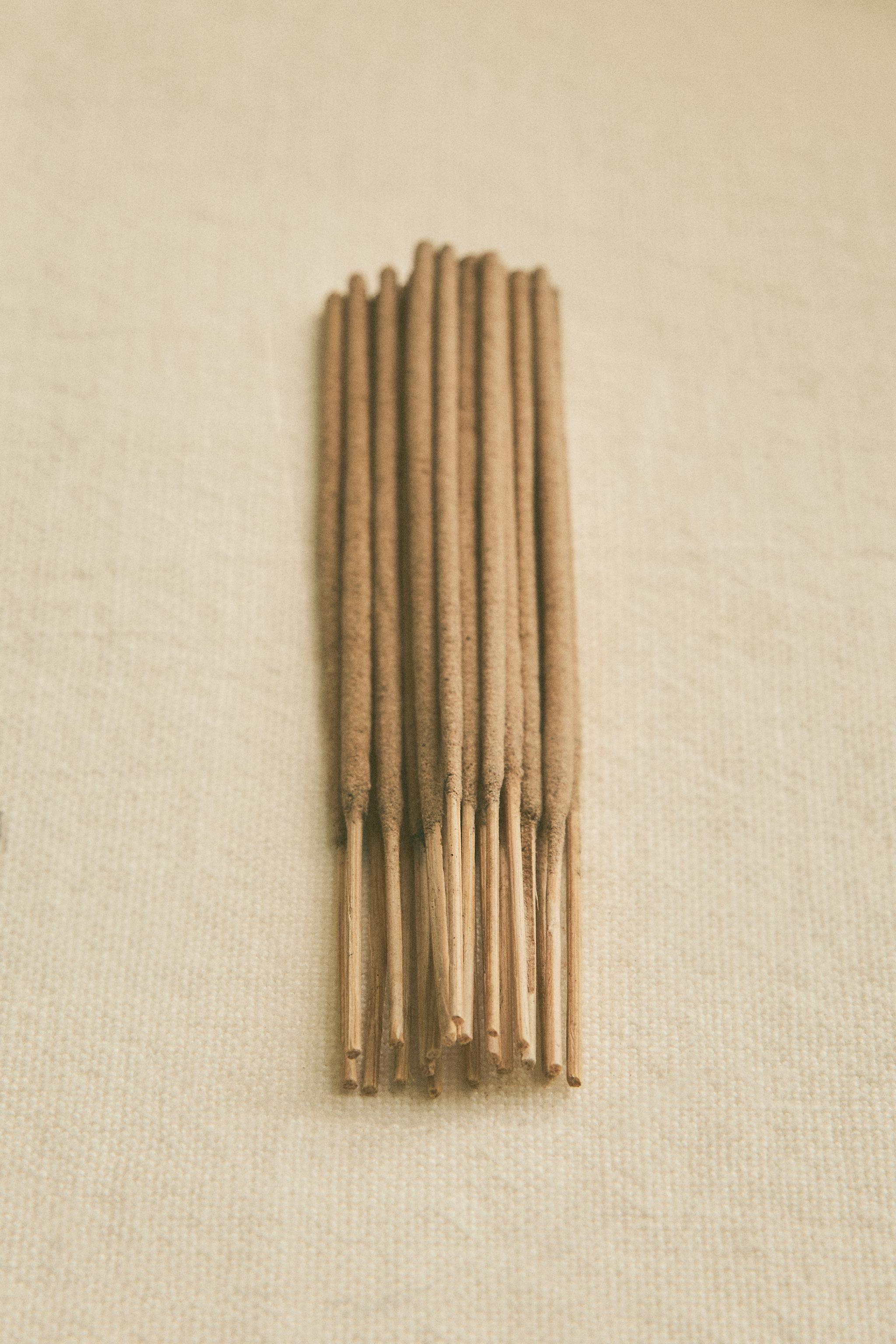ORCHIDÉE LUMIÈRE AROMATIC INCENSE STICKS (SET OF 20)