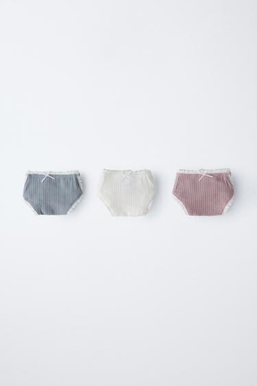 2-6 AÑOS/ PACK TRES BRAGUITAS PUNTILLA - Multicolor de Zara