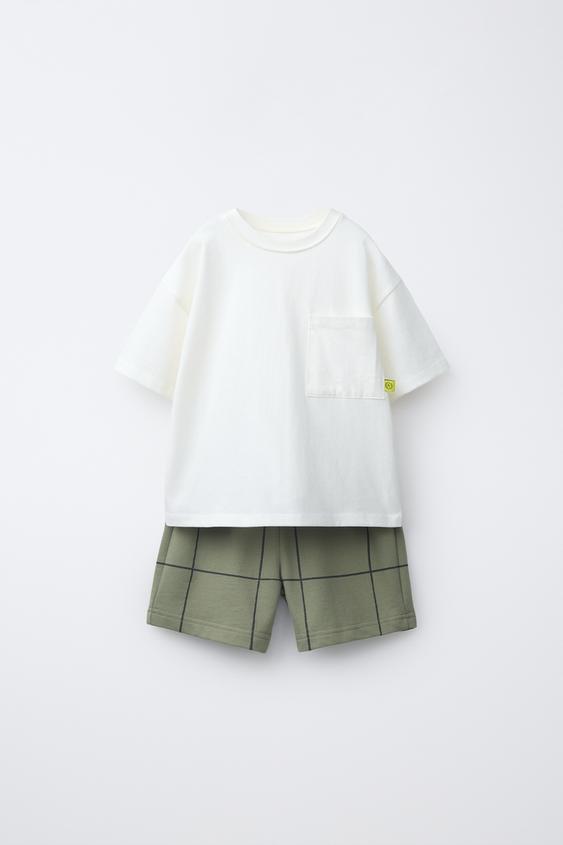 ENSEMBLE JOGGING T-SHIRT POCHE ET BERMUDA CARREAUX - Vert moyen de Zara - Image 0