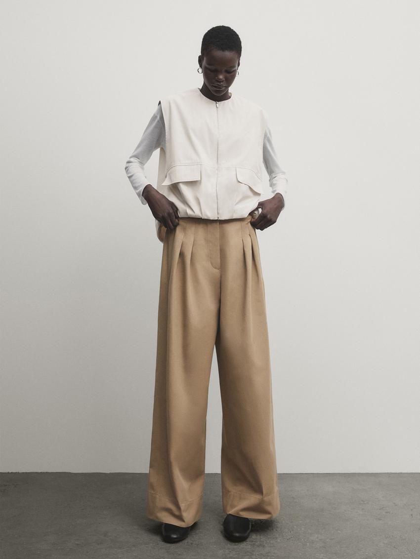 High-waist wide-leg trousers with double dart detail - Light brown