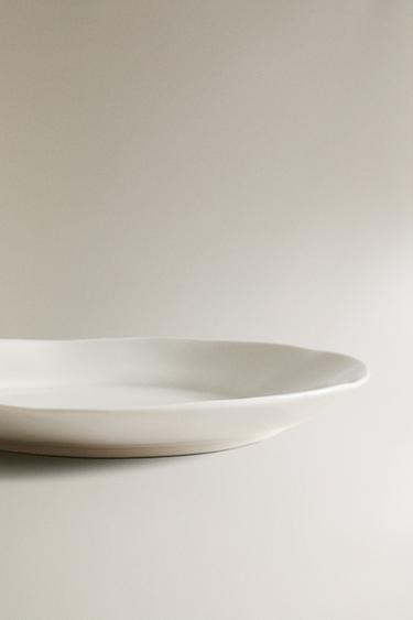 ASSIETTE PLATE PORCELAINE FLORALE - Blanc / Bleu marine de Zara - Image 3