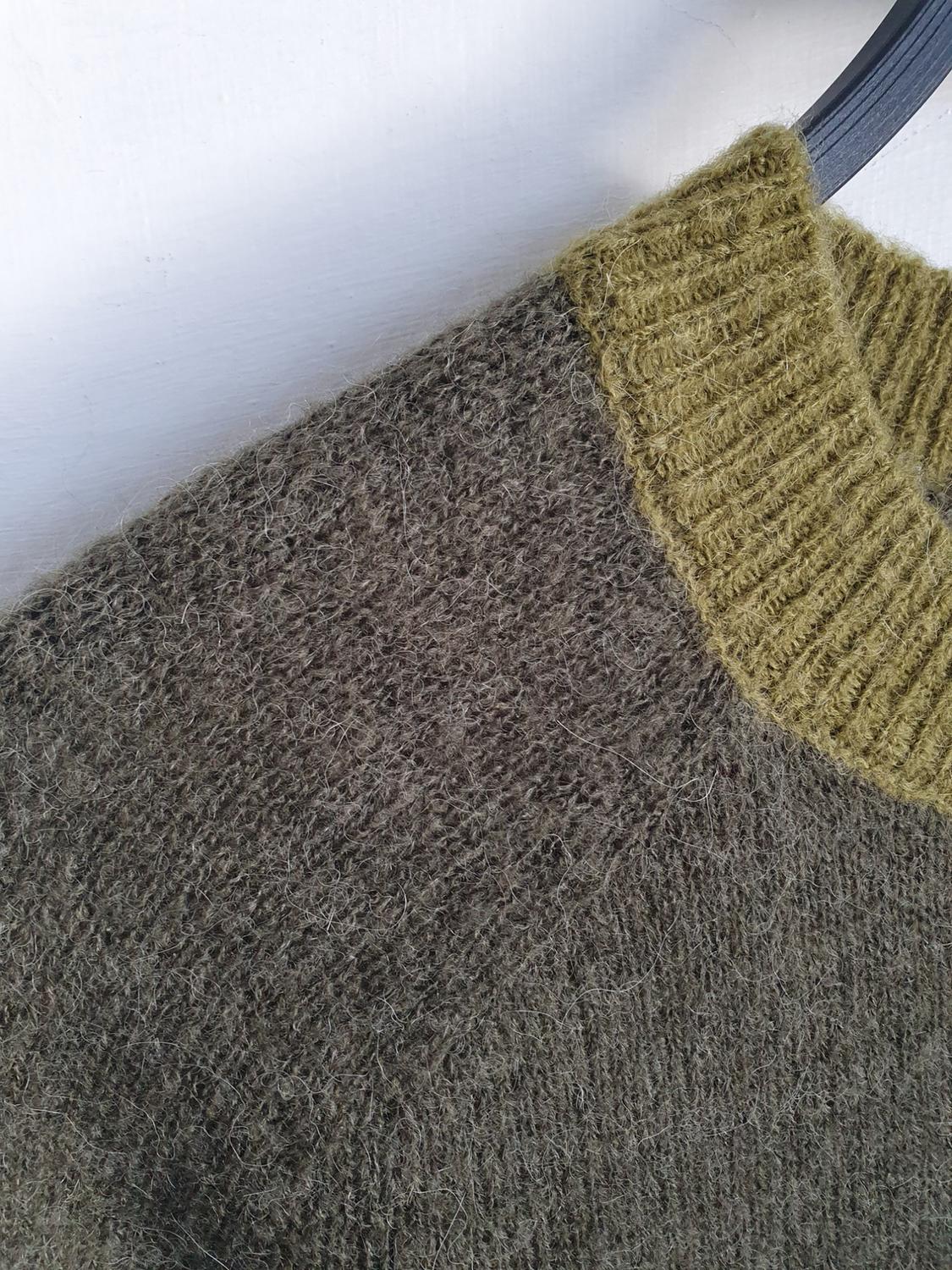 COLOUR BLOCK KNIT SWEATER - Image 4