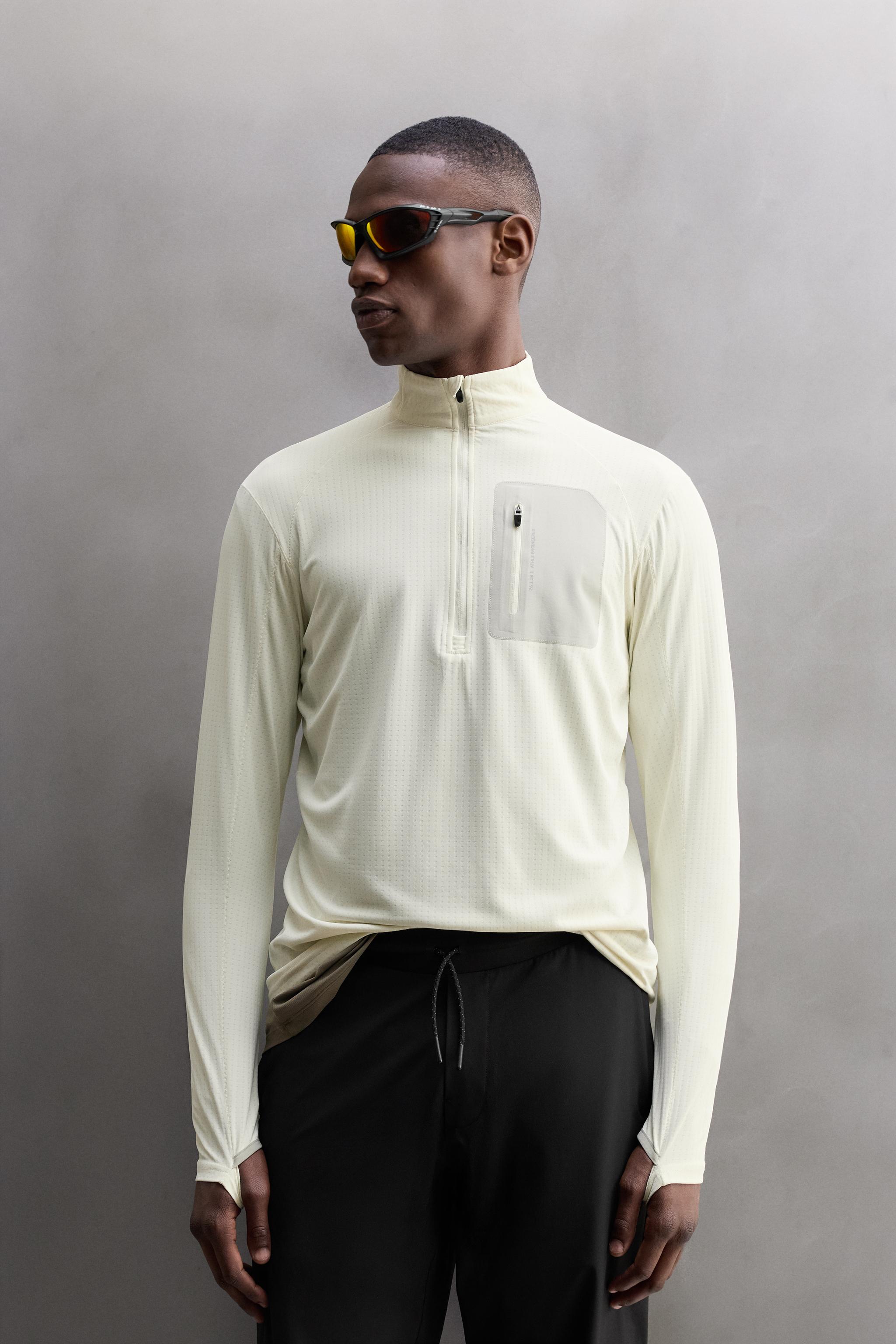 TECHNICAL QUARTER-ZIP T-SHIRT