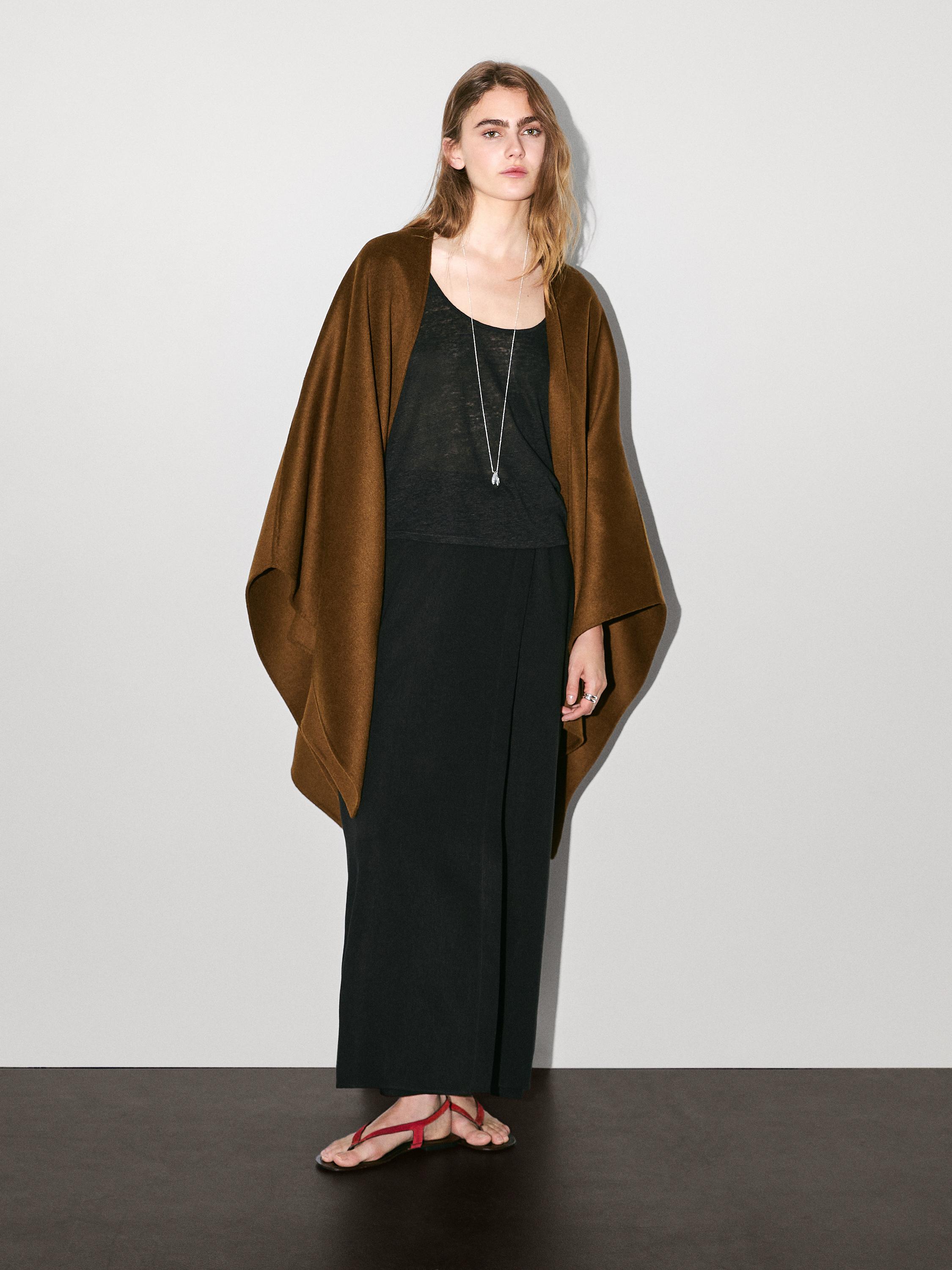 Cape en drap de laine mélangée