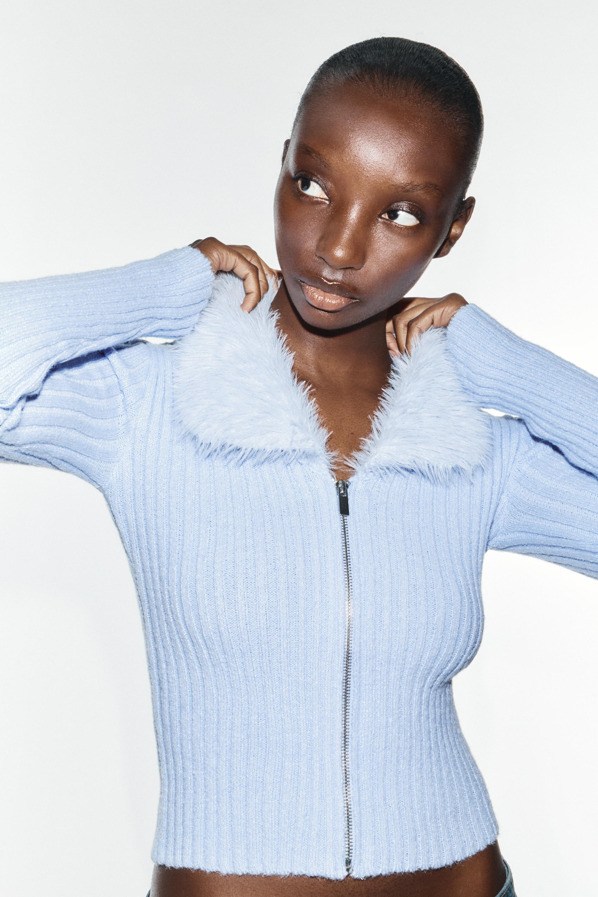 FAUX FUR EFFECT COLLAR TOP