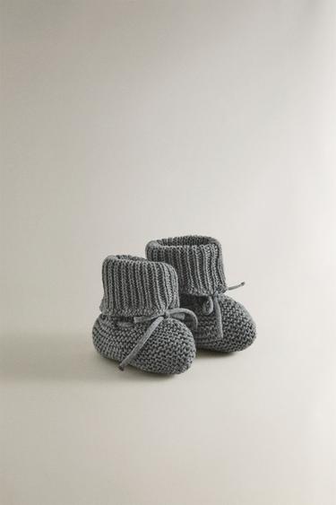 Zara BABY KNIT BOOTIES - Gray - Image 0