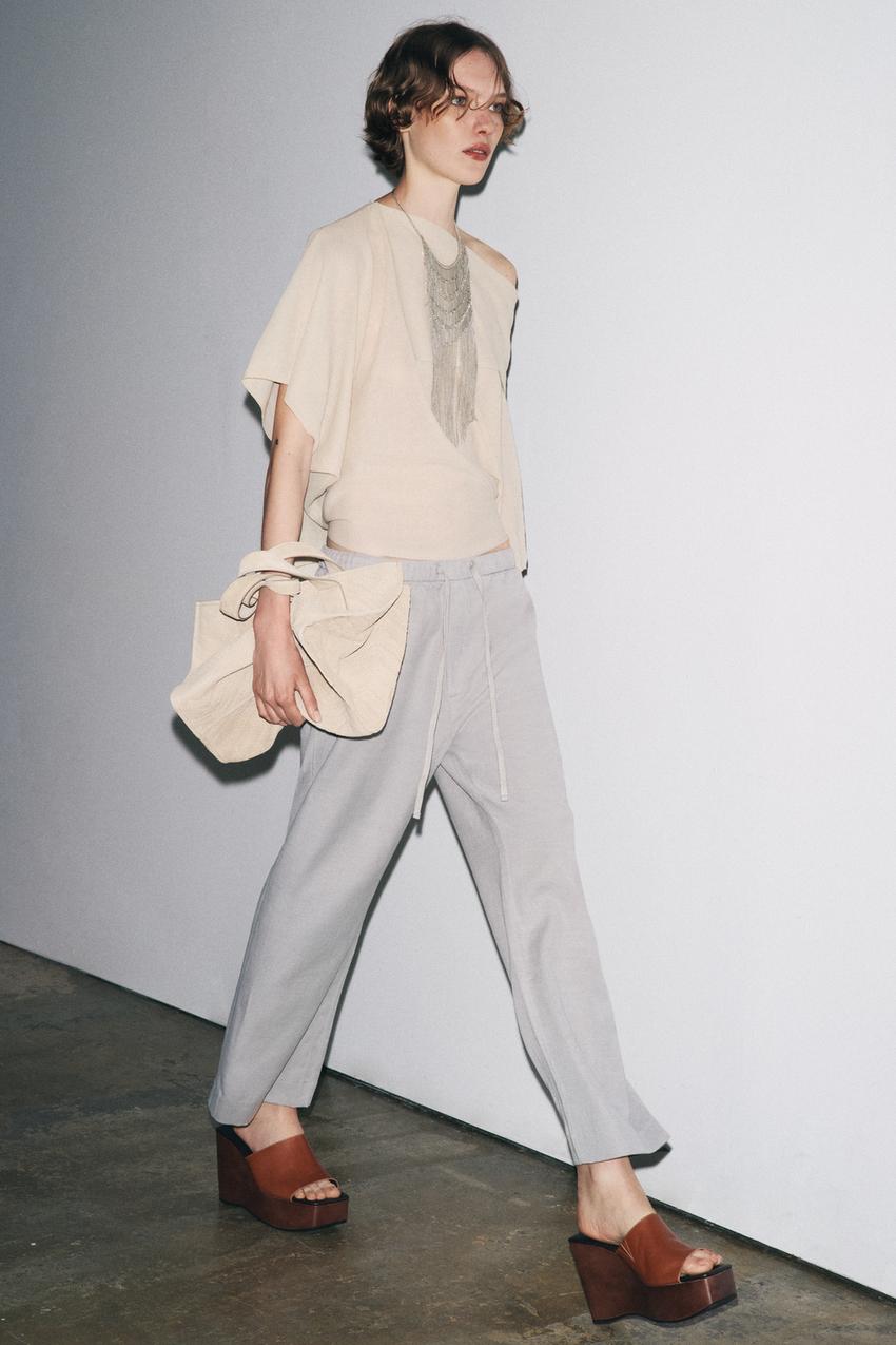 SMOOTH KNIT LAYER TOP