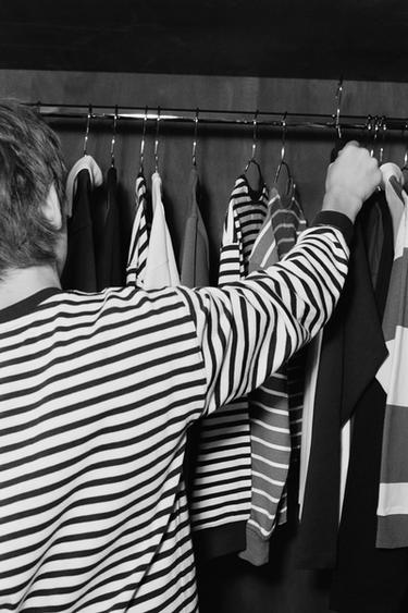 STRIPED HEAVY WEIGHT T-SHIRT - striped by Zara