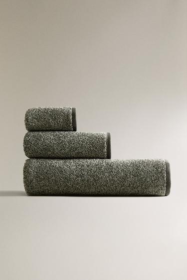 MELANGE-EFFECT BATH TOWEL - Dark green by Zara - Image 0
