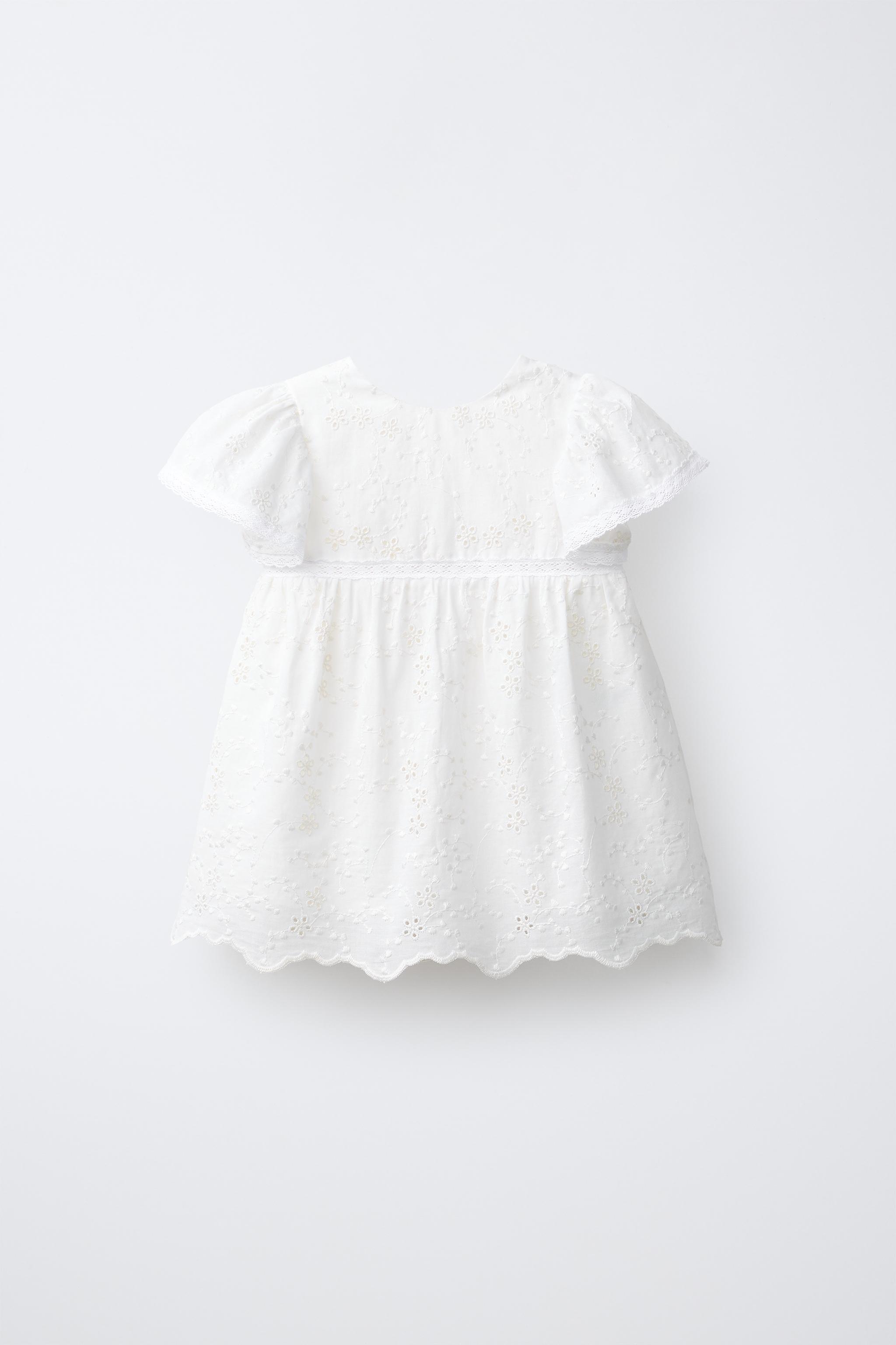 ROBE À FLEURS BRODÉES