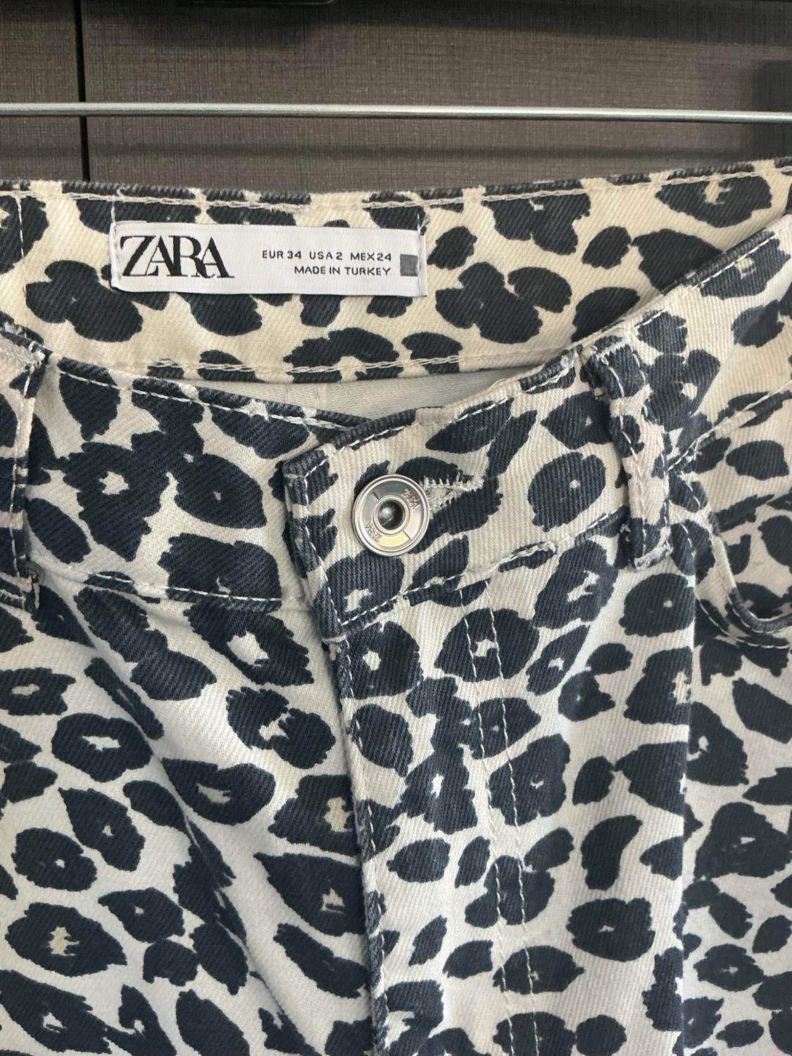 Z1975 WIDE LEG ANIMAL PRINT JEANS - Image 2