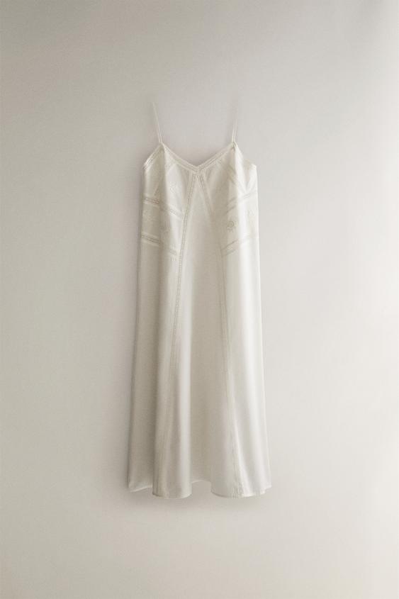 CAMISOLA COM BORDADOS - Branco da Zara - Imagem 0