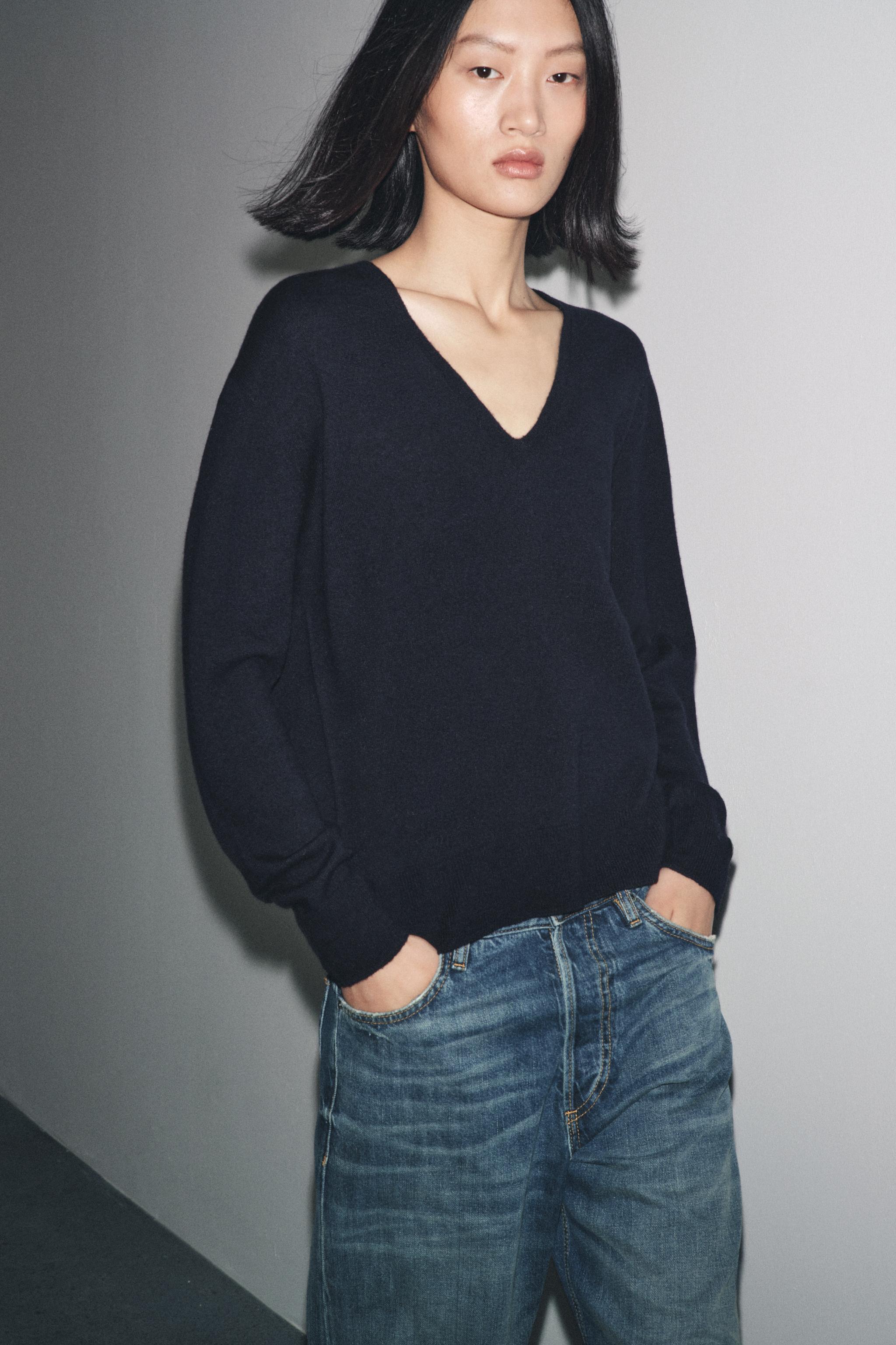 ZARA ソフトVネックスウェット トップス SOFT V-NECK KNIT SWEATER - Mink marl | ZARA United States