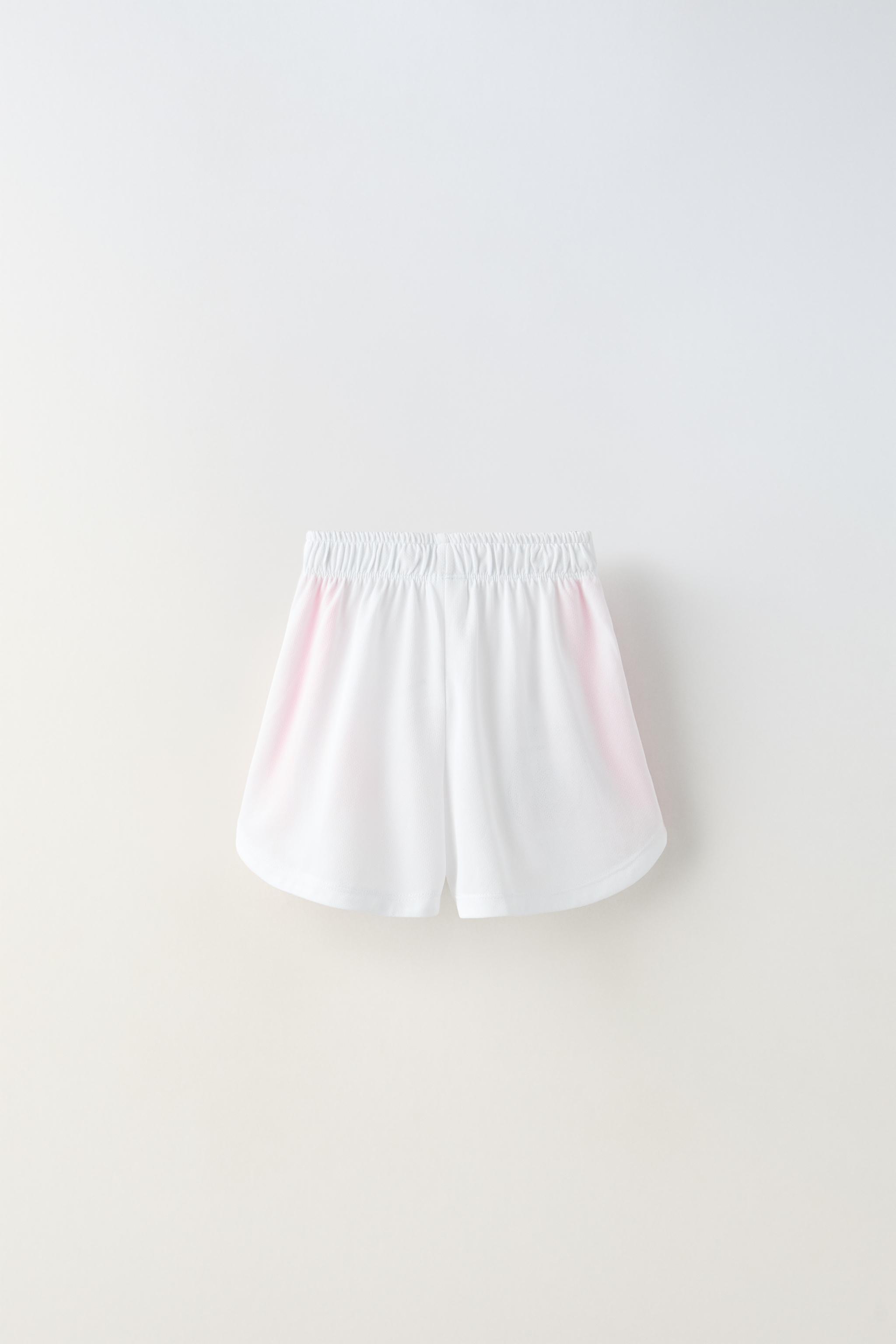 SOCCER PATCH SHORTS - White | ZARA Canada