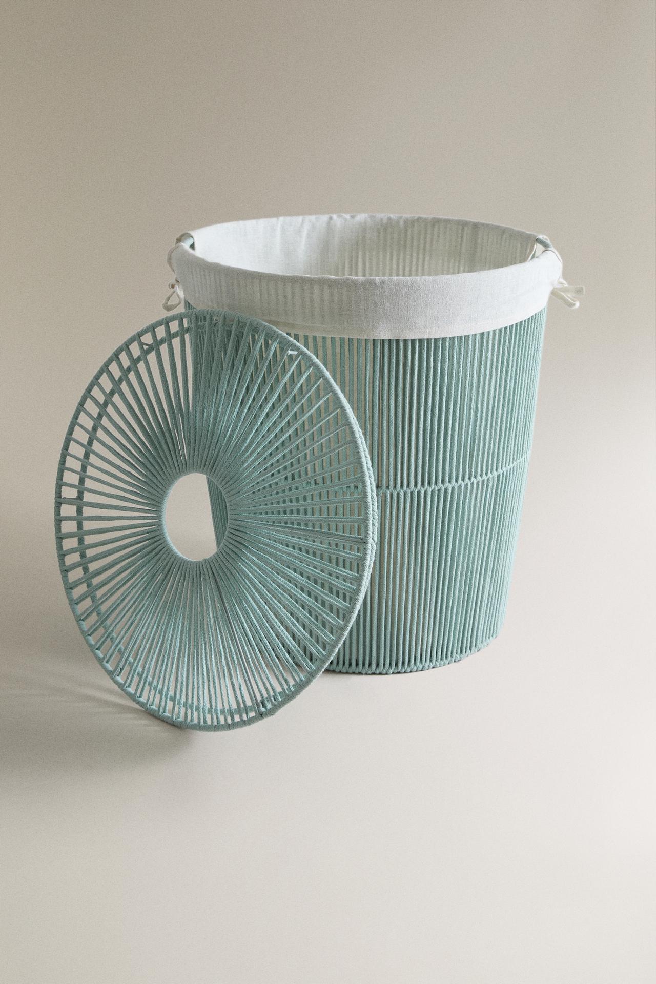 COTTON LINED LAUNDRY BASKET WITH LID — Sea green