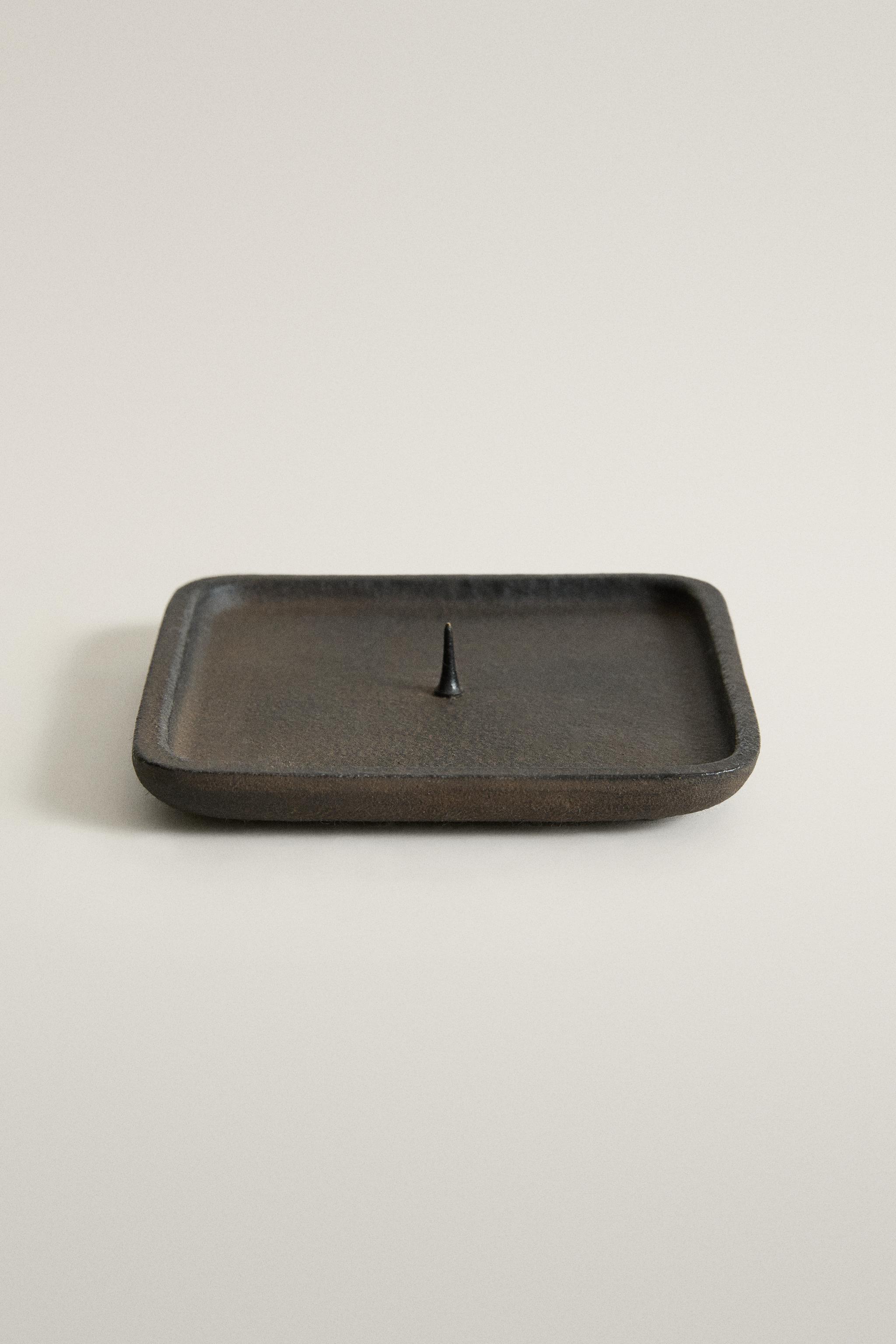 RECTANGULAR METAL CANDLEHOLDER