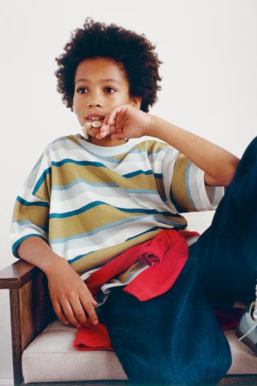 STRIPE PRINT PATCH T-SHIRT - striped by Zara