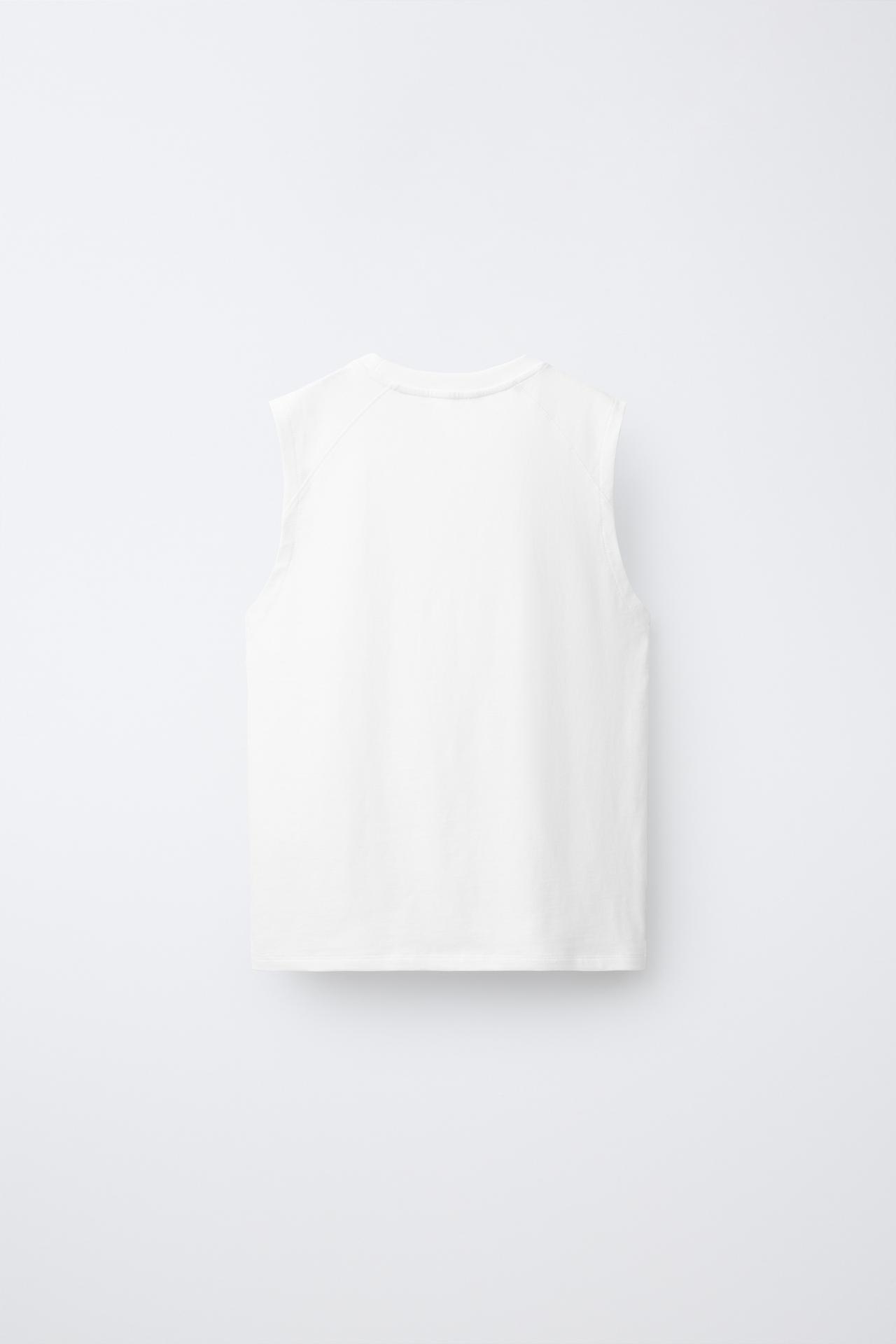 SLEEVELESS TOP — White