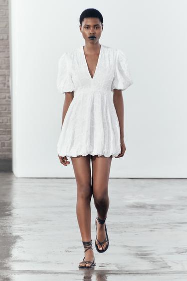 VESTIDO COM VOLUME E BORDADOS ZW COLLECTION - Branco-marfim da Zara - Imagem 0
