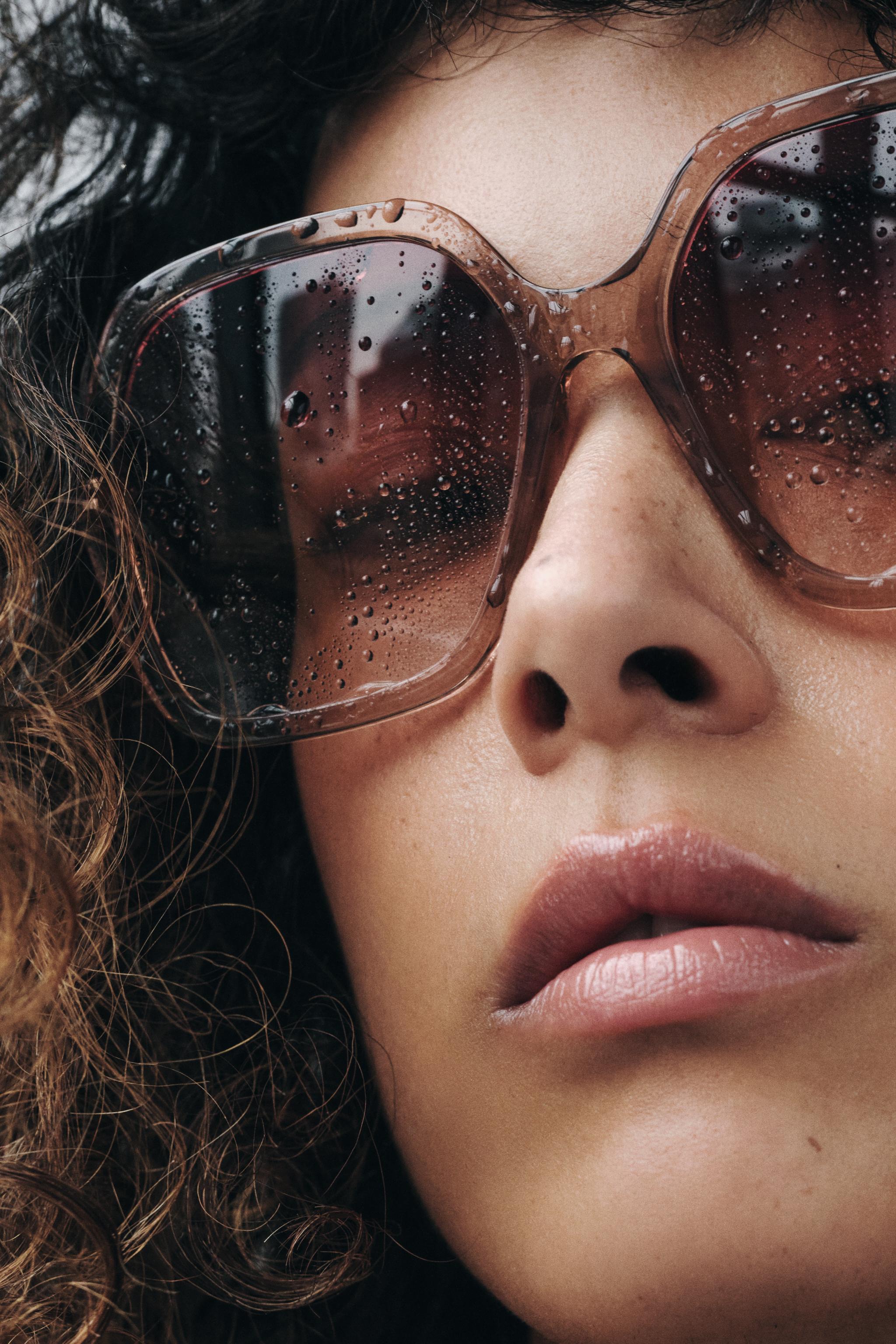 SQUARED SUNGLASSES