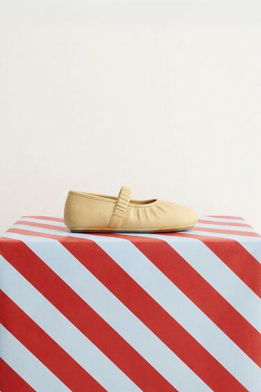 BALLERINES EN CUIR - Jaune de Zara - Image 11