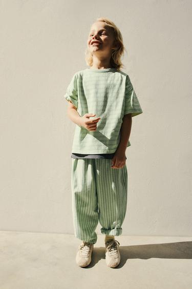PANTALÓN RELAXED RAYAS - Verde claro de Zara