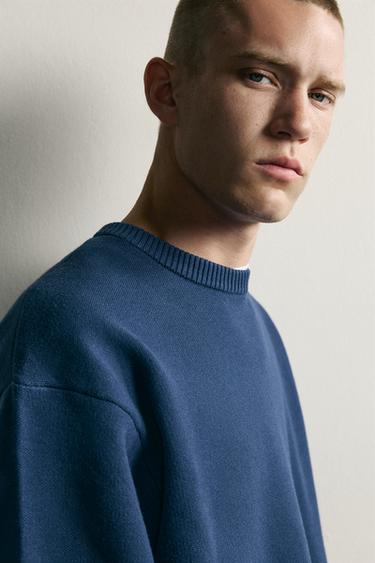 PULL DOUX À COUPE DÉCONTRACTÉE - Bleu roi de Zara - Image 4