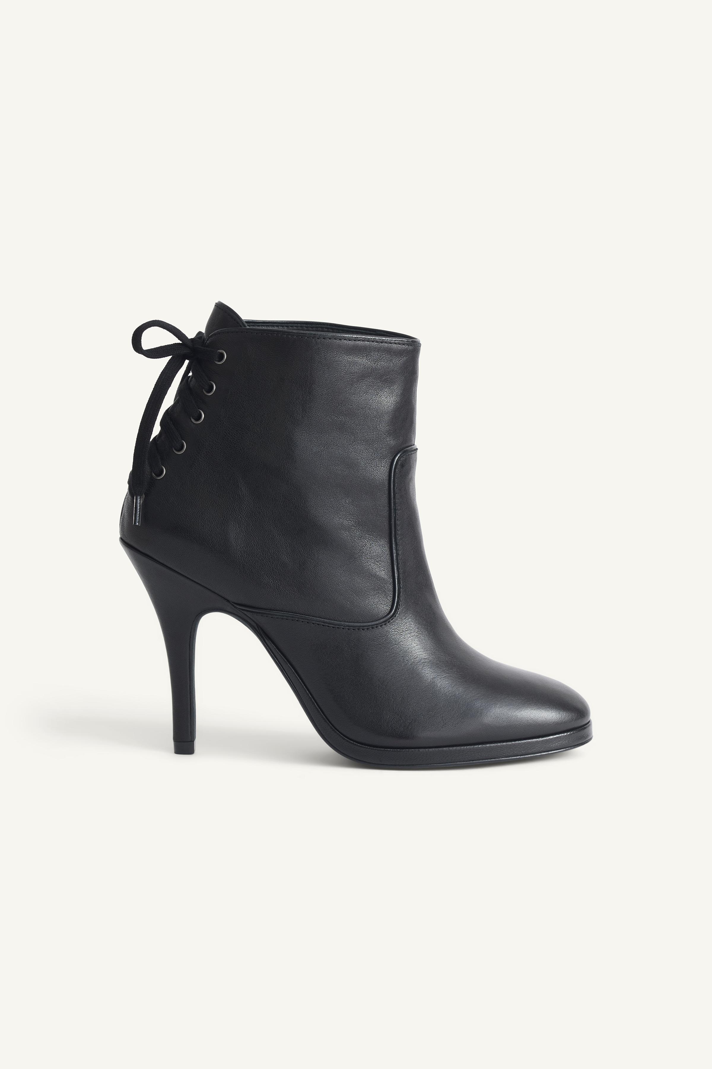 【ZARA×Kate Moss】バックレースアップブーツ 1104/510/800 ZARA×Kate Moss】バックレースアップブーツ 1104/510/800