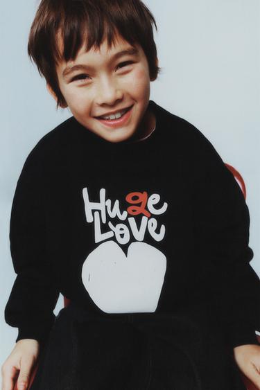 SUDADERA CORAZÓN - Negro de Zara