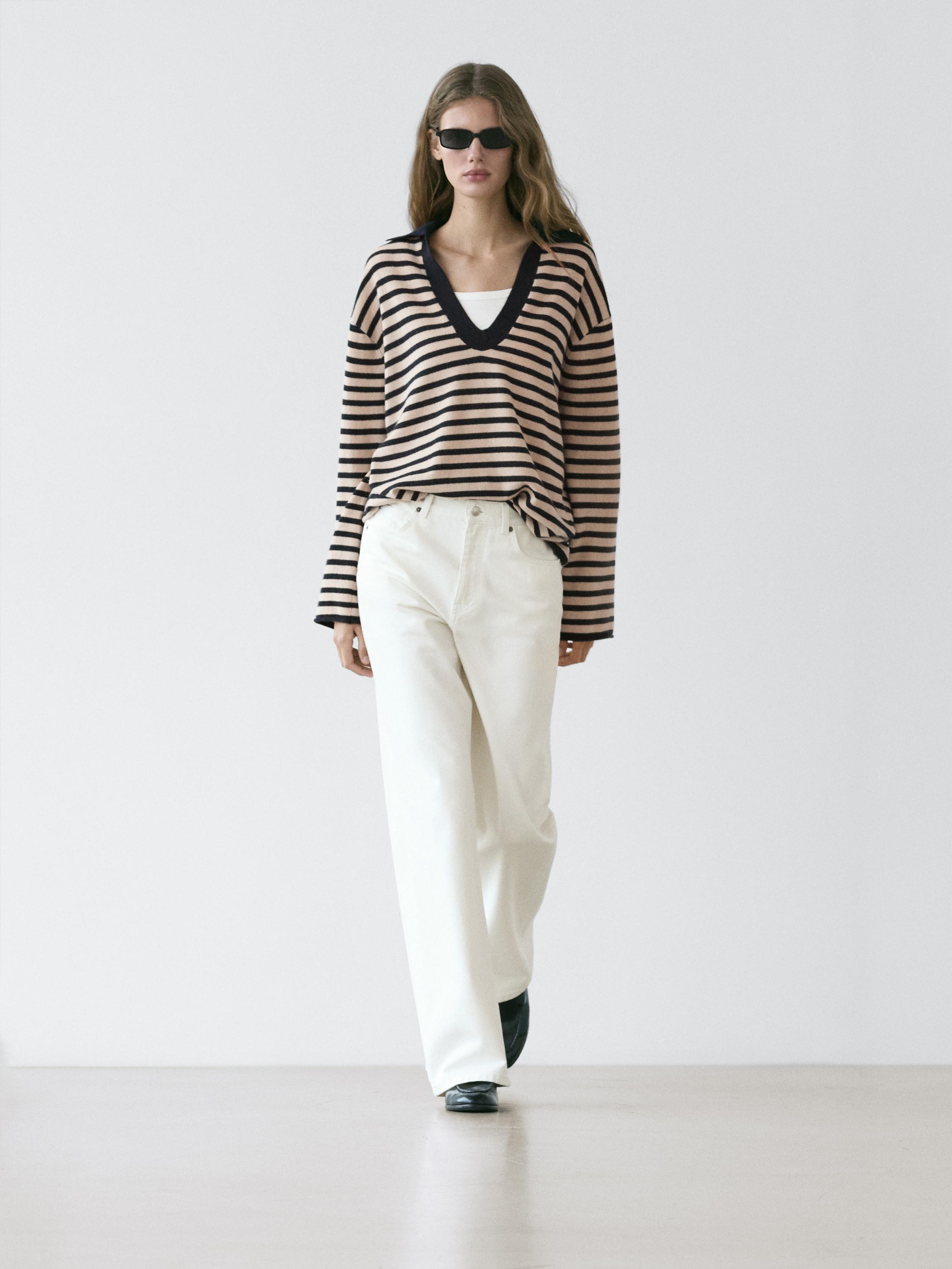 Pull maille à rayures et col en V