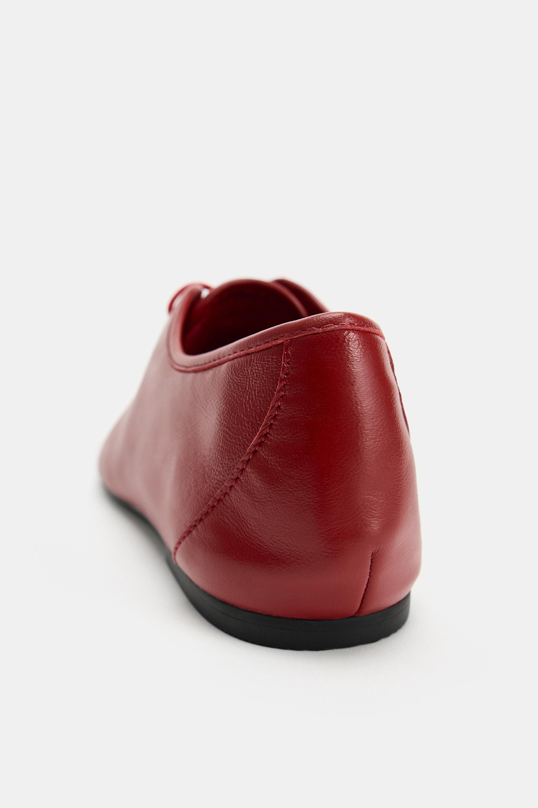 LEATHER LACE-UP FLATS