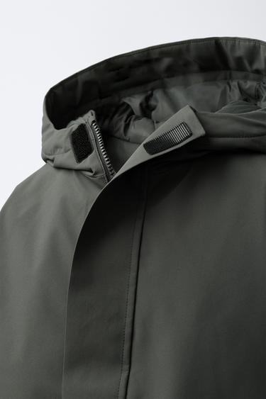 DOUDOUNE 50% PLUME ET 50% DUVET DÉPERLANTE ÉTIQUETTE - Plomb foncé de Zara - Image 4