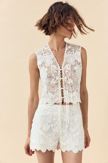 EMBROIDERED T-SHIRT - White by Zara