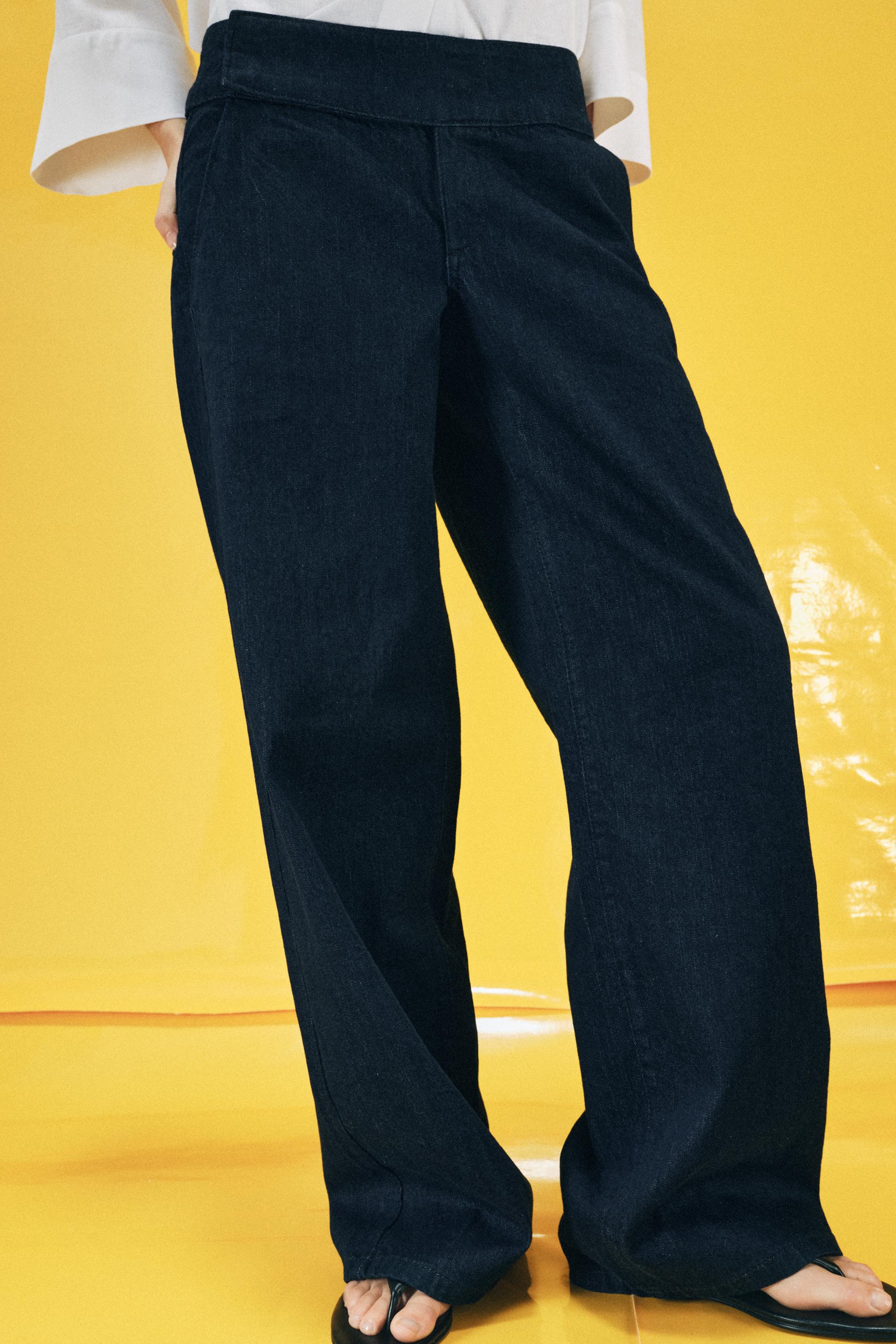 Z1975 LOW RISE WIDE LEG JEANS