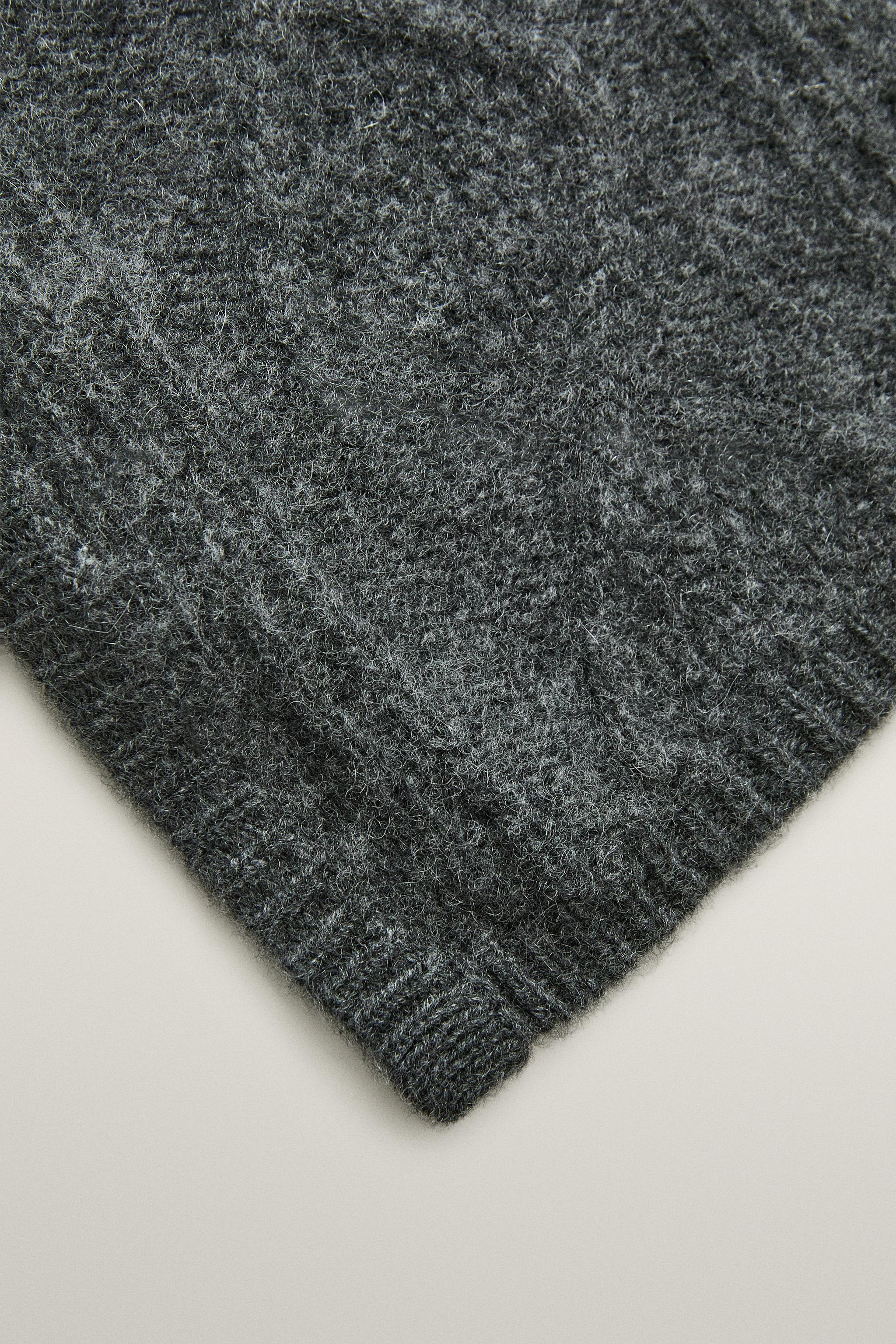 CASHMERE CABLE KNIT BABY BLANKET