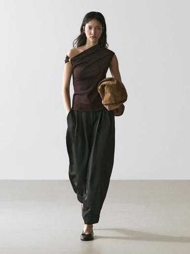 Zara Asymmetric top with brooch detail - Brown - Image 0