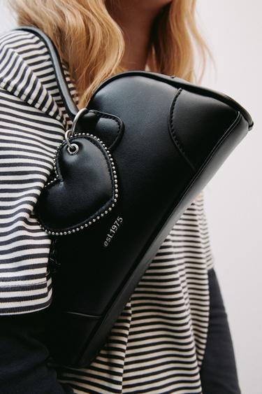 BOLSO HOMBRO CORAZÓN - Negro de Zara