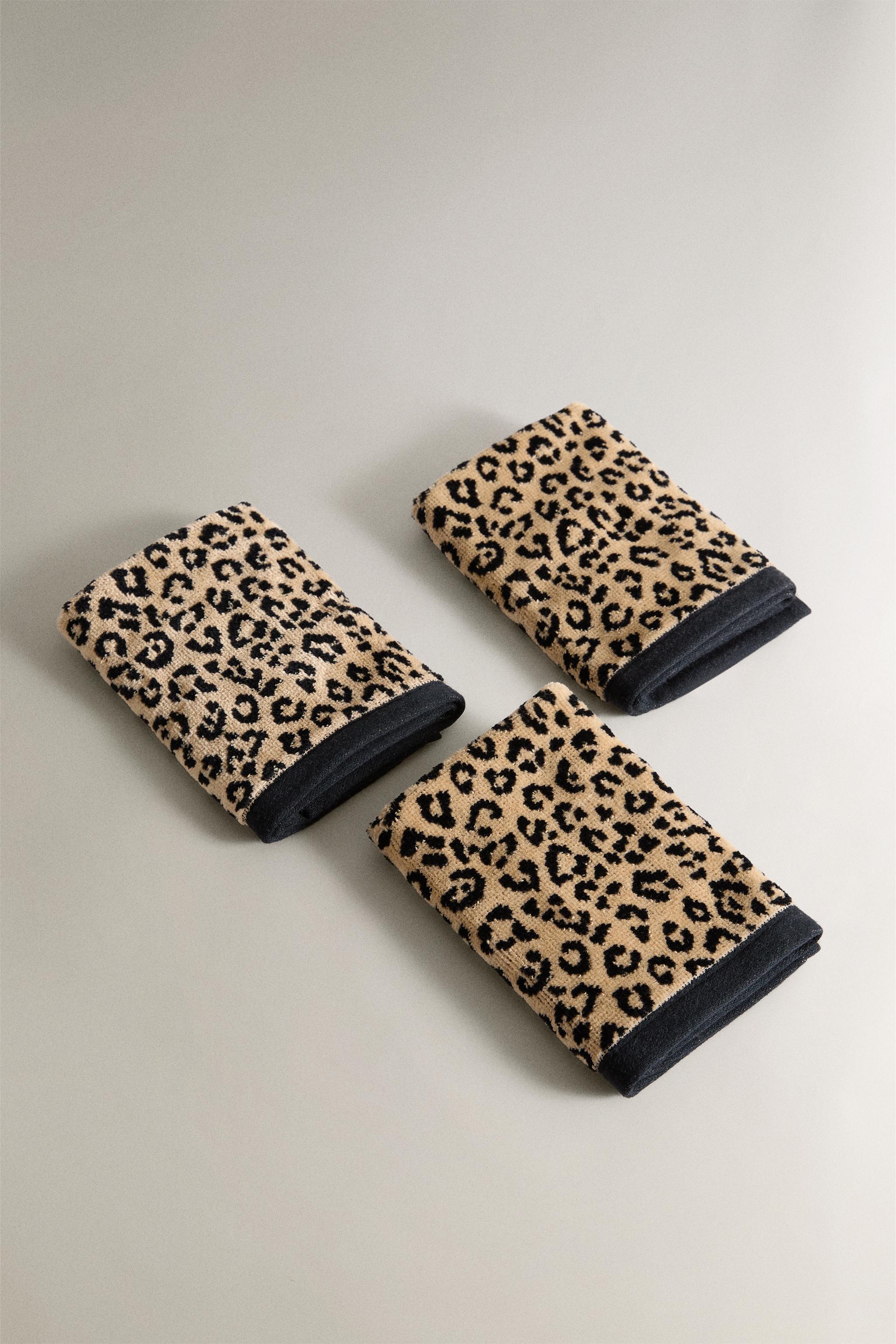 ANIMAL PRINT VELOUR HAND TOWEL PACK (PACK OF 3)
