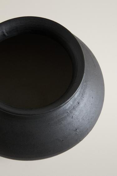 KENZAN OVAL DECORATIVE VASE — Black 2