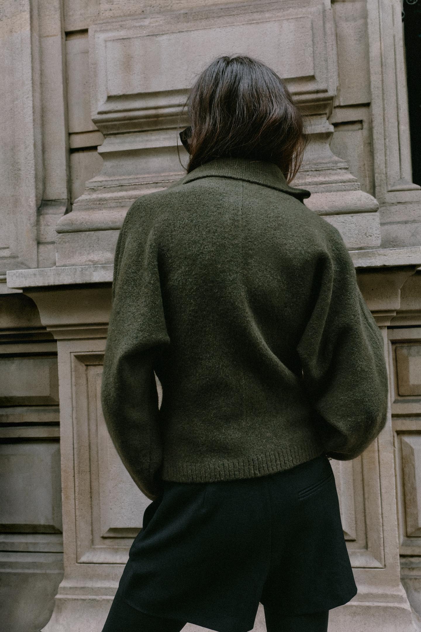 Женский свитер Zara Soft Knit Zip-Up, цвет: Тёмный хаки — фото 5