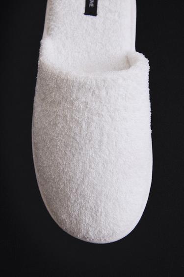 BATH TOWEL SLIPPERS — White 1